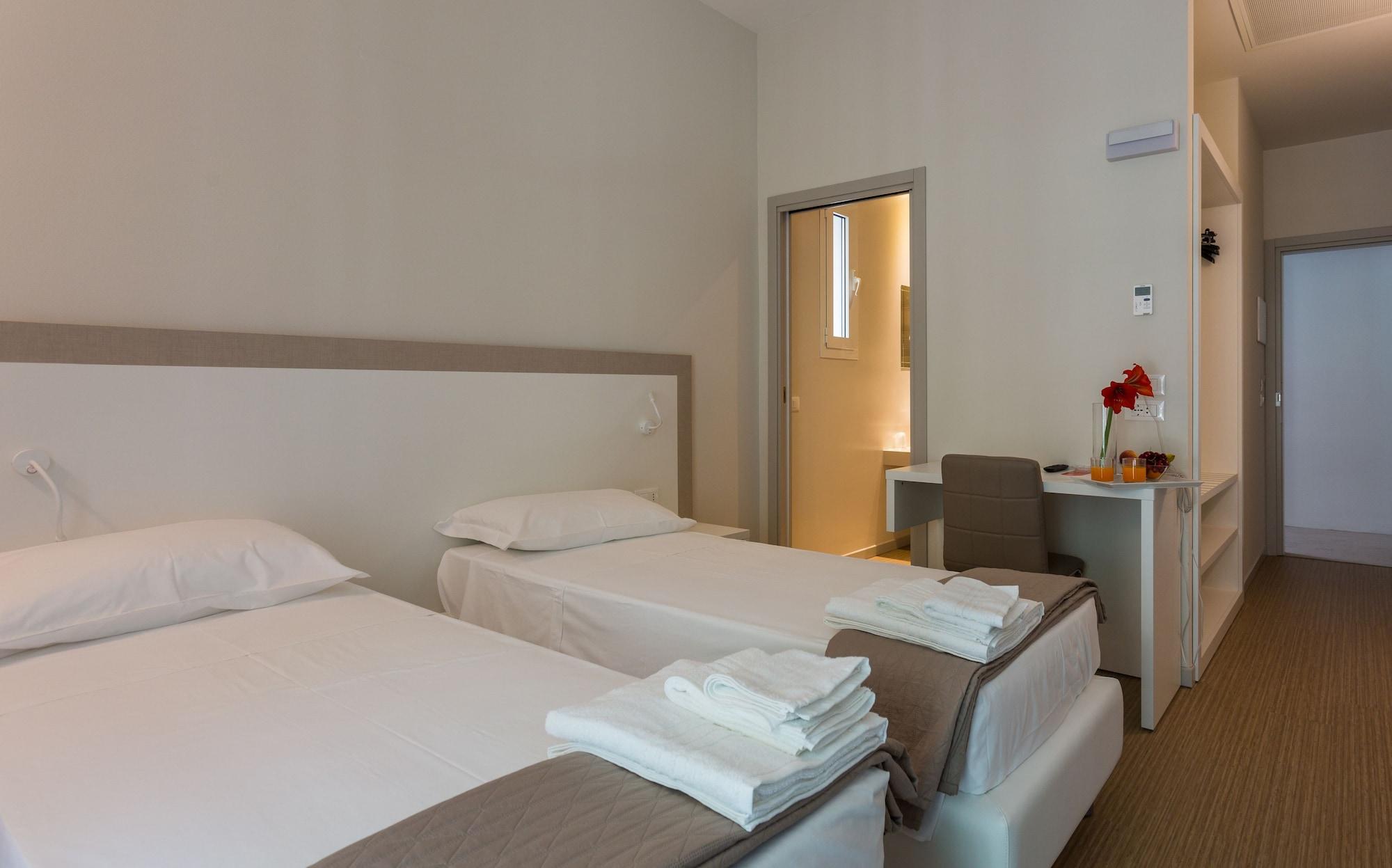 Hotel Amicizia Rimini Kültér fotó