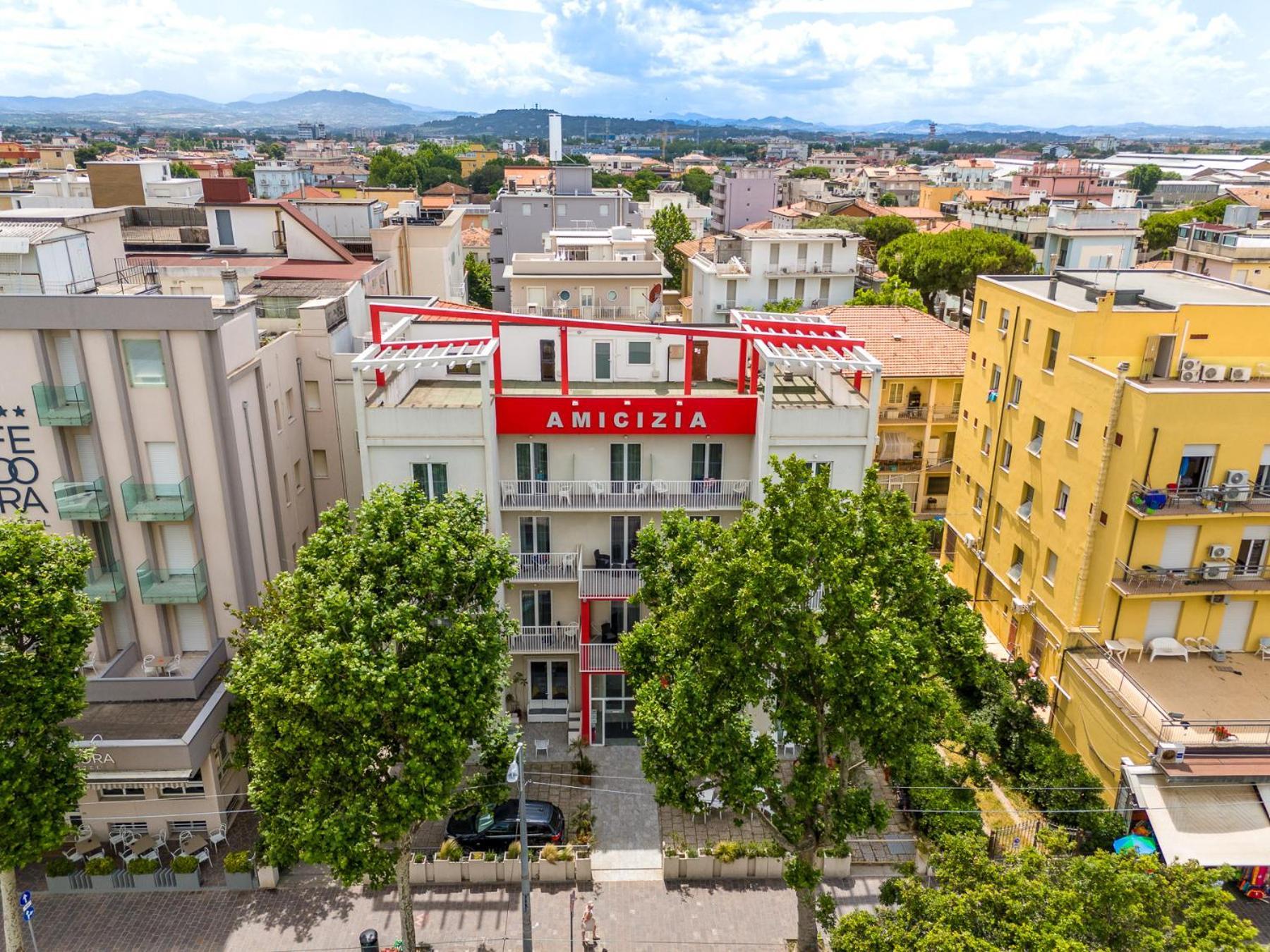Hotel Amicizia Rimini Kültér fotó
